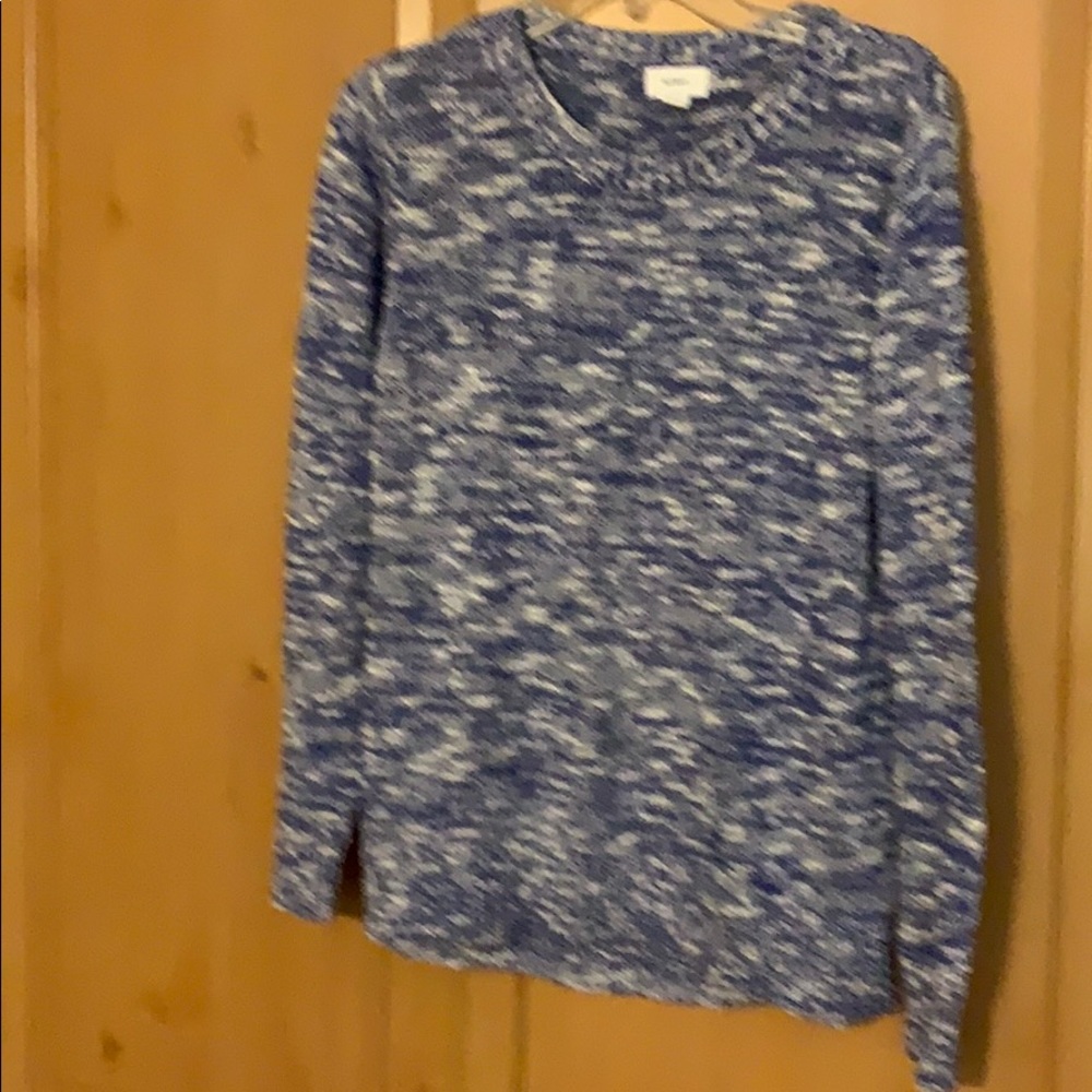 Old Navy crew neck sweater NWOT